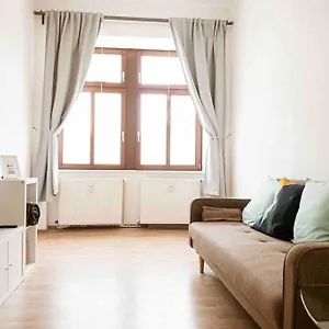 Moderne In Leipziger Altbau - Netflix Inklusive Leipzig